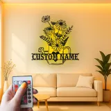Insegna personalizzata con annaffiatoio | Decorazione murale in metallo LED | Arredo da giardino su misura | Regalo per giardiniere | Accento floreale boho