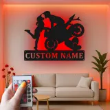 Panneau en métal moto personnalisé | Art LED pour couples de motards | Décoration murale romantique pour chambre et garage