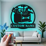 Insegna LED Toolbox Personalizzata | Arte Murale in Metallo Personalizzata | Decorazione per Laboratorio e Garage | Regalo per Falegname o Artigiano