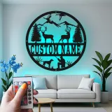 Personalisierte LED-Schild mit Jagdszene | Laser-Cut Metall-Wandkunst | Rustikale Cabin-Dekoration & Man Cave Geschenk