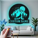 Personalisierte Wolf-Bergszene LED-Licht Metall-Wandkunst Geschenk für Naturliebhaber Rustikale Cabin-Dekoration 3