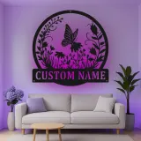 Personalisierte LED-beleuchtete Metall-Wandkunst mit Schmetterlingen und Wildblumen – Geschenk für Gartenliebhaber