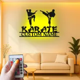 Insegna LED personalizzata per Karate | Arte in metallo personalizzata | Decorazione per dojo di arti marziali | Regalo silhouette per combattenti