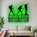 Insegna con Nome Personalizzata per Escursionisti | Arte in Metallo LED per Amanti dell'Avventura | Regalo Decorativo per Outdoor