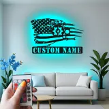 Cartel de metal con bandera americana y mecánico | Decoración de garaje LED personalizada | Arte mural con nombre a medida para él