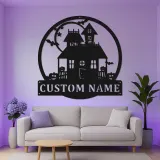Insegna LED Casa Stregata | Decorazione murale in metallo personalizzata | Decor Halloween gotico spettrale | Targa personalizzata con cognome
