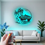 Insegna in metallo personalizzata con luce LED per casa al mare - Regalo personalizzato per ritiri costieri e decorazione tropicale