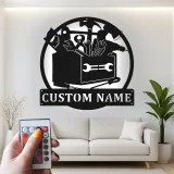 Insegna LED Toolbox Personalizzata | Arte Murale in Metallo Personalizzata | Decorazione per Laboratorio e Garage | Regalo per Falegname o Artigiano