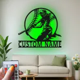 Décoration murale en métal personnalisée pour joueur de softball avec rétroéclairage LED - Cadeau pour passionnés de softball