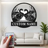 Panneau en métal personnalisé avec cygne | Décoration murale rétroéclairée pour couples | Cadeau de mariage ou d'anniversaire personnalisé | Décor romantique pour la maison