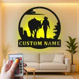 Insegna in metallo LED personalizzata con cowboy e cavallo - Regalo western per lui, decorazione rustica per ranch
