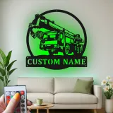 Personalisierte LED-Metall-Wandkunst mit Kranwagen – Geschenk für Bauarbeiter, Garage oder Werkstatt