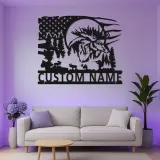Arte in metallo personalizzata con alce | Insegna LED retroilluminata per decorazioni da cabin | Regalo rustico per cacciatori | Scena della foresta con bandiera USA