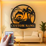 Personalisierte Delfin- und Palmen LED-Metall-Wandkunst – Geschenk für Strandliebhaber, tropische Deko fürs Wohnzimmer