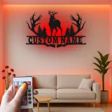 Personalisierte LED-Metall-Wandkunst mit Hirschgeweih – Geschenk für Jäger, rustikale Hüttendeko