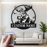 Insegna in Metallo Personalizzata con Alce e LED | Arte Murale Faunistica Personalizzata | Decorazione Rustica per Cabin e Regalo per Amanti della Natura