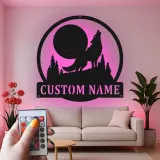 Insegna in metallo personalizzata con lupo che ulula alla luna e luce LED