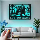 Décoration murale en métal personnalisée Bear Mountain avec rétroéclairage LED - Cadeau pour les amoureux de la nature, décoration de chalet ou de lodge