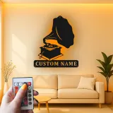 Arte Murale in Metallo con Gramofono Personalizzato | Decorazione Musicale Illuminata a LED | Insegna con Nome Personalizzato per Studio o Soggiorno