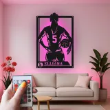 Decorazione murale personalizzata per ragazza calciatrice | Insegna con nome e numero | Decorazione LED in metallo per la camera dell’atleta | Regalo per giocatrice