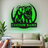 Cartel de metal LED de bosque de osos personalizado Regalo para entusiastas del aire libre Decoración de cabaña o lodge