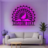 Cartel de metal personalizado con luz LED de pavo real, regalo para decoración del hogar, acento para salón o dormitorio