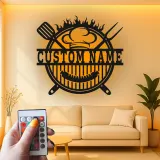 Insegna in metallo personalizzata con BBQ Grill e luce LED regalo personalizzato per maestro della griglia decorazione per cucina all'aperto