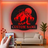 Personalisierte Wolf-Bergszene LED-Licht Metall-Wandkunst Geschenk für Naturliebhaber Rustikale Cabin-Dekoration 3