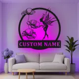 Insegna in metallo LED a forma di fata e fiori personalizzata - Regalo per amanti delle fate, decorazione incantevole per giardino