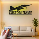 Personalisierte LED-Metall-Wandkunst mit Kampfjet – Luftfahrtgeschenk für Piloten, Hobbyraum oder Büro