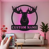 Insegna in metallo LED della testa di alce personalizzata | Arte murale rustica di fauna selvatica per decorazione di cabin e lodge | Regalo personalizzato per cacciatori