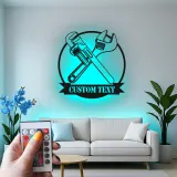 Personalisierte Mechaniker LED Schild | Gekreuzte Schraubenschlüssel Metall Wandkunst | Individuelle Garagen Dekor | Klempner Geschenk