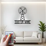 Personalisierte LED Metall-Wandkunst eines Funkmastes | Individuelles Retro-Broadcasting-Schild | Vintage Radio Antenne Dekor für Studio & Büro