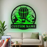 Panneau en Métal Montgolfière Personnalisé | Art Murale LED pour Nurserie | Décor d'Aventure et de Voyage Personnalisé