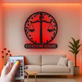 Panneau balance de la justice pour avocat | Décoration murale en métal LED personnalisée | Décor sur mesure pour cabinet d’avocat | Cadeau pour avocat