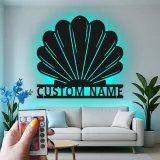 Arte in Metallo LED con Conchiglia | Insegna con Nome Personalizzata per Decorazione Costiera | Regalo Nautico per Casa al Mare