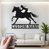 Panneau LED équestre personnalisé | Décoration murale en métal pour cavalière | Déco d’écurie & cadeau pour amoureuse des chevaux