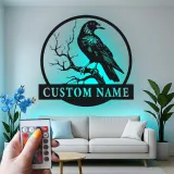 Insegna in metallo LED personalizzata con corvo - Regalo unico per amanti degli uccelli e decorazione per ufficio o soggiorno