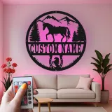 Panneau personnalisé avec nom de cheval | Décoration murale en métal LED pour ranch et maison | Cadeau équestre sur mesure