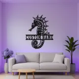 Insegna in metallo personalizzata con cavalluccio marino e LED | Arte murale nautica personalizzata | Decorazione per casa al mare e targhetta per soggiorno costiero