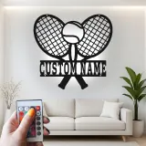 Insegna LED personalizzata con racchetta da tennis | Decorazione murale in metallo personalizzata | Arredo per stanza sportiva | Regalo premium per giocatori