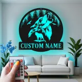 Décoration murale en métal personnalisée de loup hurlant avec rétroéclairage LED - Cadeau personnalisé pour les amoureux de la nature - Décor de cabane rustique