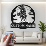 Décoration murale en métal personnalisée représentant un couple de cowboys à cheval avec rétroéclairage LED - Cadeau western - Décor rustique pour la maison