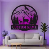 Personalisiertes LED-Metallschild für Berg-Reh-Szenen – Einzigartiges Geschenk für Naturfreunde, Dekoration für Berghütte oder Lodge