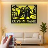 Décoration murale en métal personnalisée Bear Mountain avec rétroéclairage LED - Cadeau pour les amoureux de la nature, décoration de chalet ou de lodge