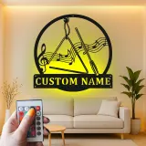Cadeau Personnalisé pour Enseignant de Musique | Décoration Murale en Métal Personnalisée avec Rétroéclairage | Décor de Studio de Musique | Panneau de Nom d'Instrument en Triangle