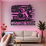 Panneau en métal personnalisé pour motoneige avec rétroéclairage LED | Décoration murale avec drapeau américain | Décor de man cave et garage | Cadeau pour amateur de sports d'hiver