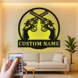 Insegna in metallo LED personalizzata con pistole revolver - Regalo unico per appassionati di armi e decorazione per man cave