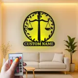 Panneau balance de la justice pour avocat | Décoration murale en métal LED personnalisée | Décor sur mesure pour cabinet d’avocat | Cadeau pour avocat