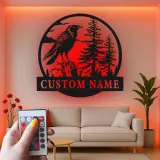 Décoration murale en métal LED de corbeau | Panneau nominatif personnalisé pour décor de cabane | Silhouette de faune forestière personnalisée | Cadeau pour amoureux de la nature